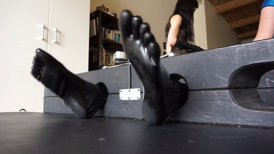 BondageLiberationEliseGravesTony Orlando Mercy West And Elise Graves A Laughing Stock 26 09 22