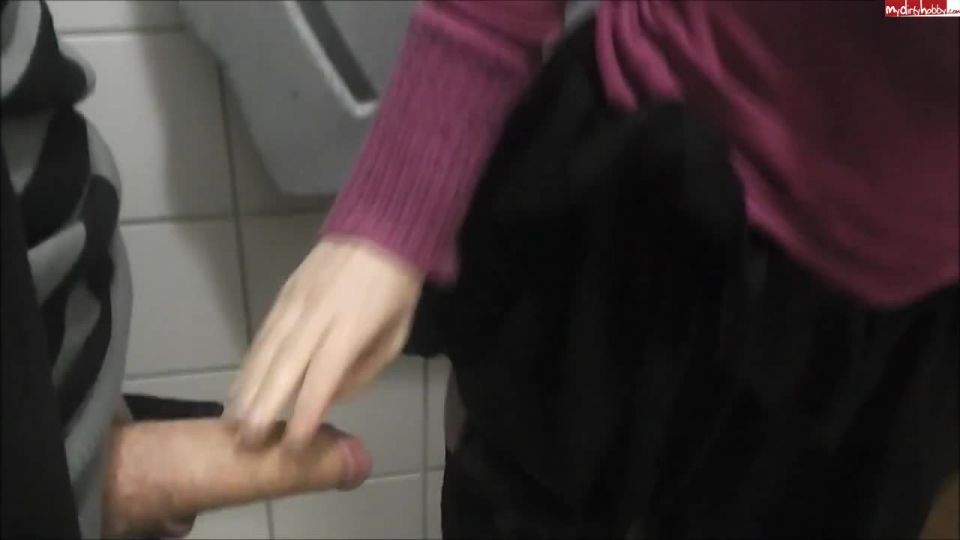 Anni-Trinity - Ficken im Schnellrestaurant  on german porn amateur teen couple