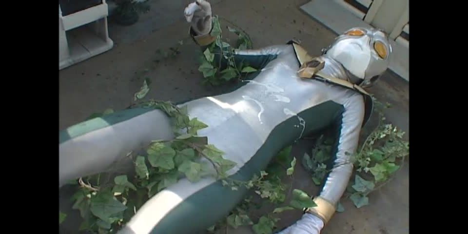 [supermisses.com] L-01 Requio terror verde    superheroínas porno, superheroína, mujer maravilla