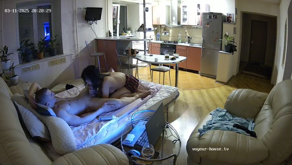 Real Deal 2025 Bee Sucking Cam 2 HD Voyeur Thrills