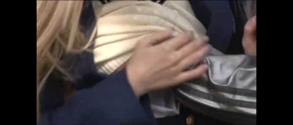 es en el café empleado rubia hija bytes sp jue mientras que (Amateur porno) Abigaile Johnson