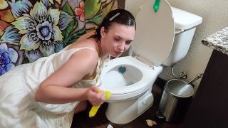 Miss Malorie Switch – The Office Urinal Femdom!