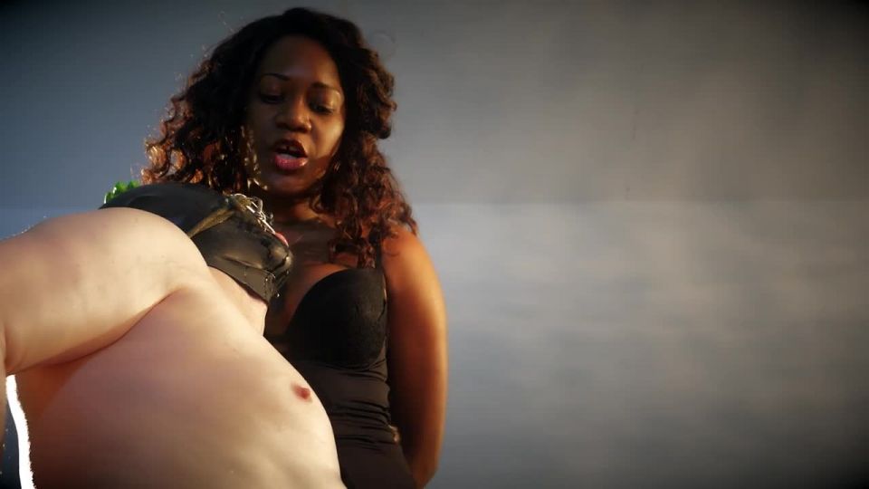 Lady Sahara - Punishment Sploshing II