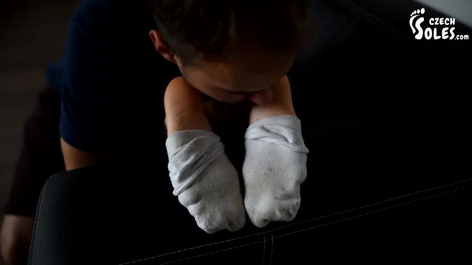 [GetFreeDays.com] Give Me Rent Or Your Smelly Feet Foot Smelling Stinky Fee slave training