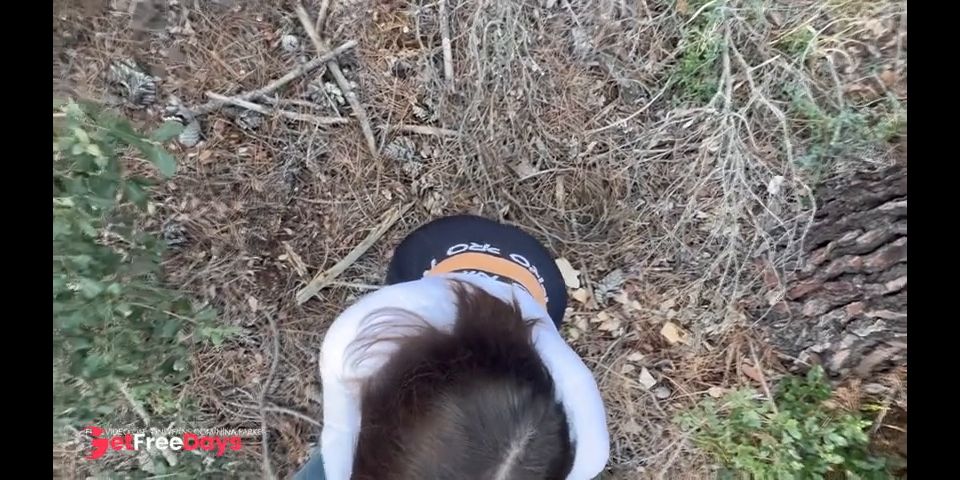 Nike Pro Girl humped in PUBLIC. Walk with Sperm