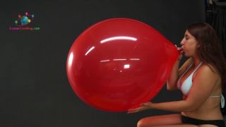 Custom Fetish - Natasha Blow Pops a 24 inch balloon - Fetish