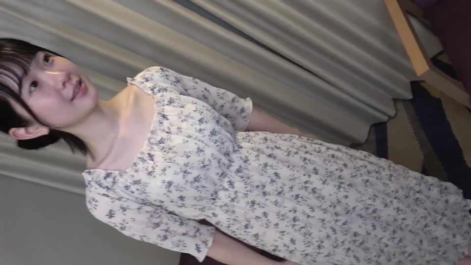 [GirlsJav.com] [fc2-ppv-3259498] 「お金いらないです..もう帰りたい…」大人気アイドルグループに所属していた18歳アイドルの涙。あの清純派アイドルがav女優に転落した原因となった前代未聞の作品。