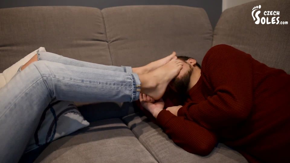 [GetFreeDays.com] Nikola s First Foot Worship In Her Life Foot Fetish Sex femdom pov