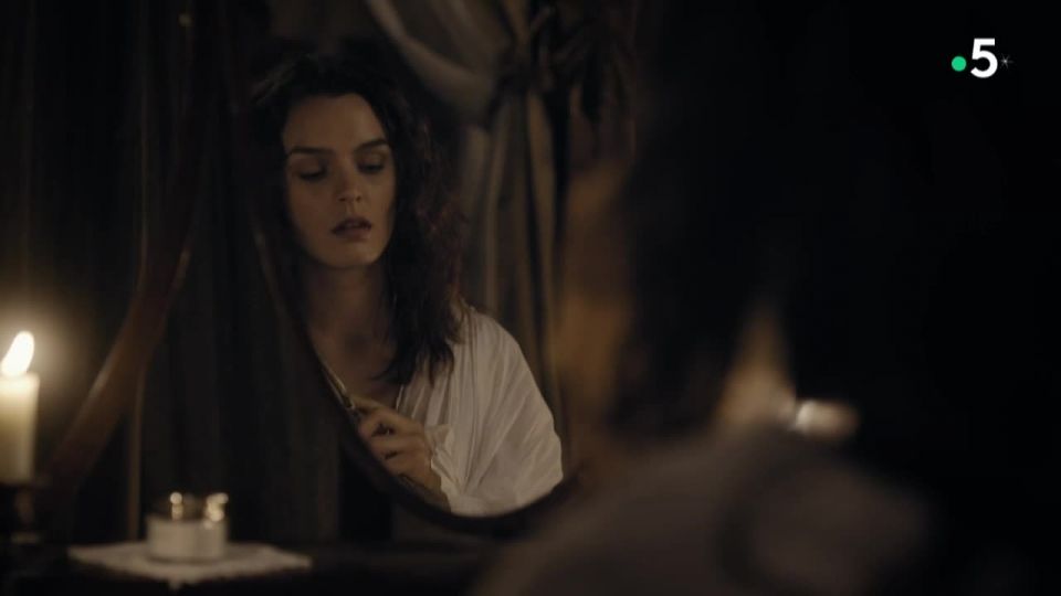 Clara Botte, etc - La Guerre des trones, la veritable histoire de l'Europe s03 e01-02 (2019) HD 720p - [Celebrity porn]