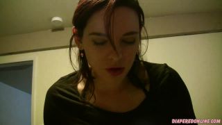 Diaperedonline2Savannah Savannah Supositorios de POV Butt Plug