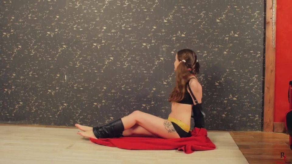 RF MOVIES - Lada - Play To The Camera, Baby Quick View P...