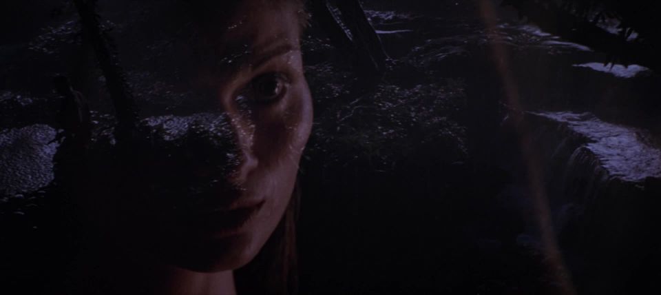 Charlotte Lewis – Hombres de Guerra (1994) HD 1080p - (Porno Celebridad)