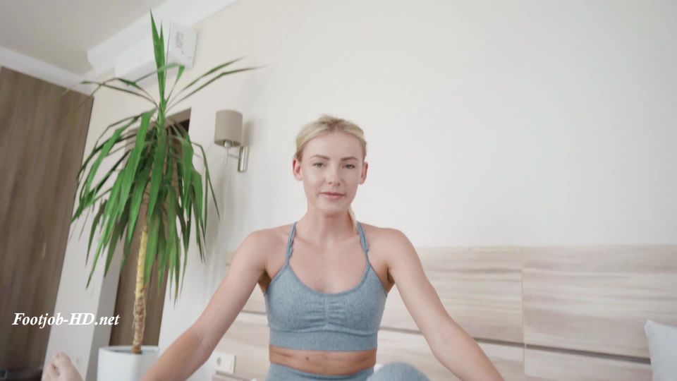 porn clip 48 Sockjob Foot Fetish For My Follower – MissBerryy - handjob - handjob porn femdom hard whipping