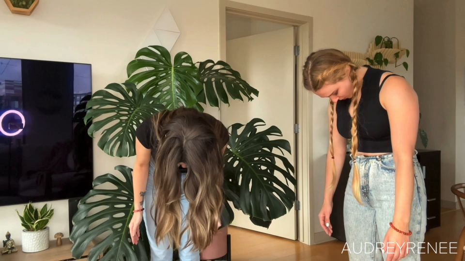   MESMERIZE Always Audrey – The Mythical Bracelets (featuring Lily Mae Von)   MESMERIZE