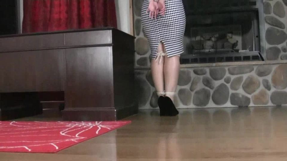 gratis en línea video 15 Lizz No en nuestra Oficina en bdsm porno flaco bdsm porno