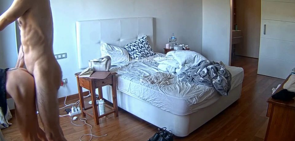 Reallifecam - Lialia y el sexo perrito de invitado chico de Behinde en el dormitorio 09.10.2024 654P - Amateur