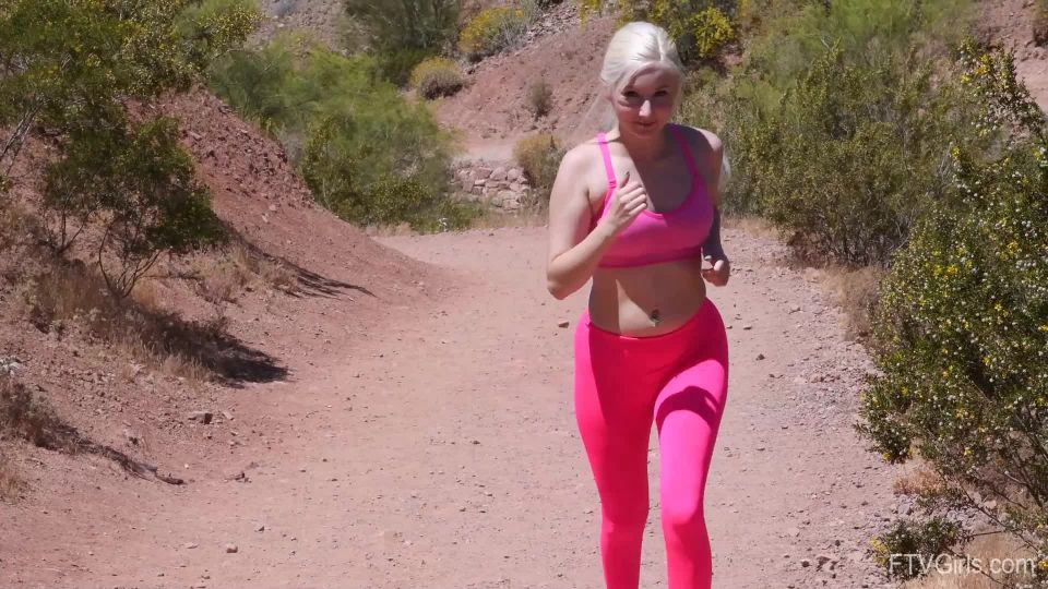 FTVGirls presenta Vera en rubia perla – Tiempo para el culo – 1 (MP4, FullHD, 1920×1080), en adolescente en adolescente