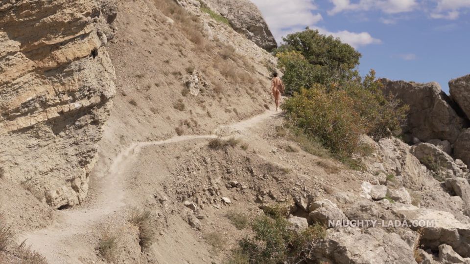 Naughty Lada - Hike, rocks and fox - naughty-lada (UltraHD 2K 2024) New Porn