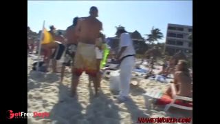 Look Out Cancun, Flower And Calli Are On The Prowl