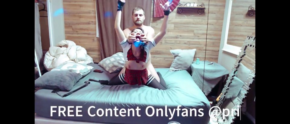 yumiskkye - Stepsis Tries Bondage