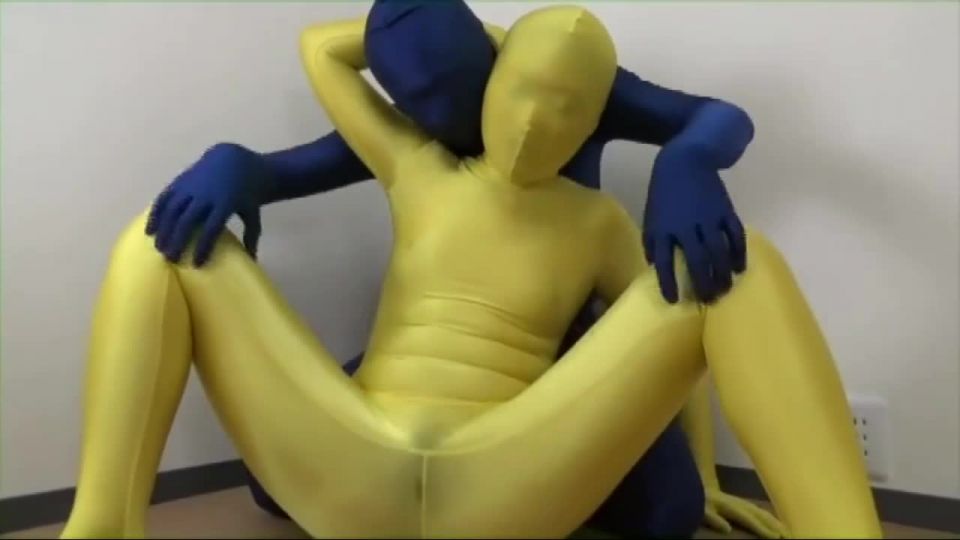 7223 My Dying Face In Zentai