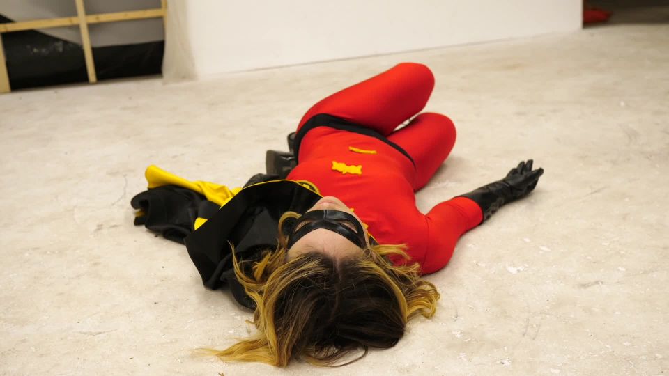 [supermisses.com] HM Robyn Cuenta atrás  giga heroína, superheroínas porno, superheroína, mujer maravilla