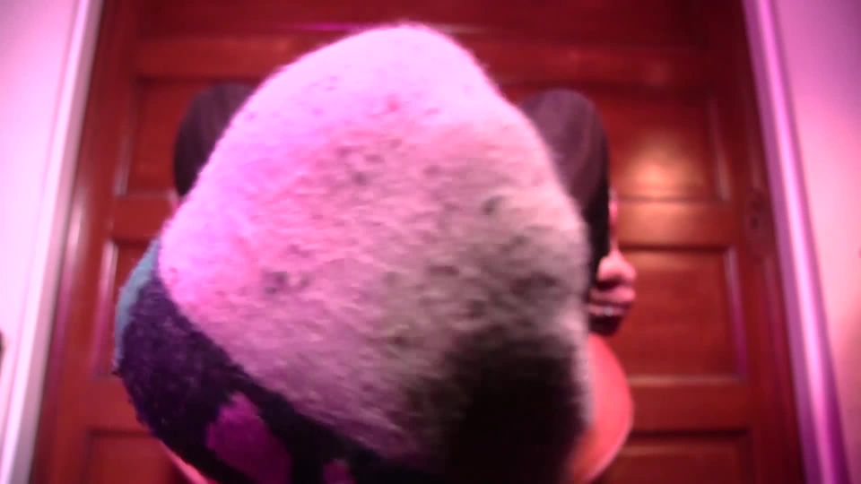 clip 4 Goddess Lacey – Sniff My Sweaty Socks - fetish - femdom porn busty femdom