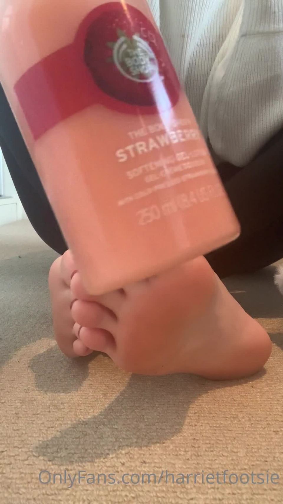 xxx video 48 harrietfootsie 060220212025822767 look at my cute slipper socks and strawberry smelling lotion both birthday presents | foot | feet porn black girl foot fetish