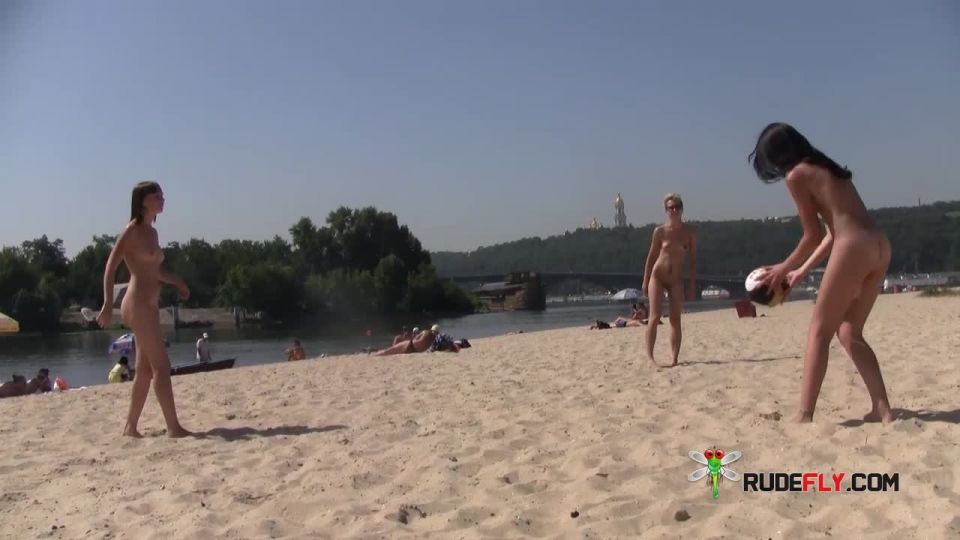 online xxx video 34 Vapor caliente adolescente nudistas desnudos en una playa pública  playa  hardcore porno keisha gris hardcore