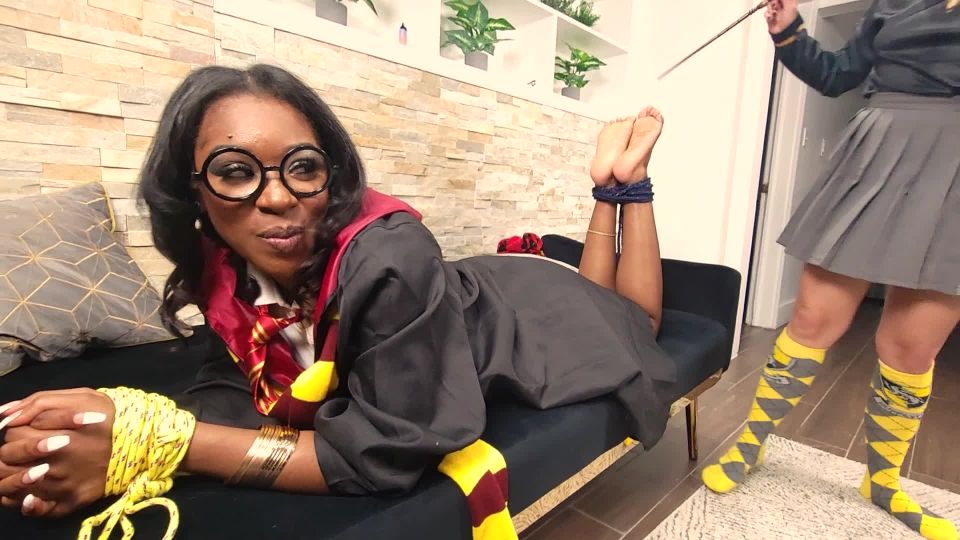 xxx clip 28 pinay foot fetish Tickling Videos, download – tickling gryffindor on feet porn