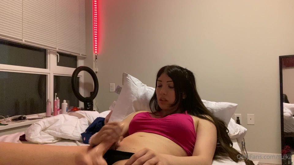 video en línea para adultos 5 Sulka – Prometí aquí es el vídeo de mí haciendo bromas usando un Dildo y Cumming fetiche  transexual porno verano brielle femdom