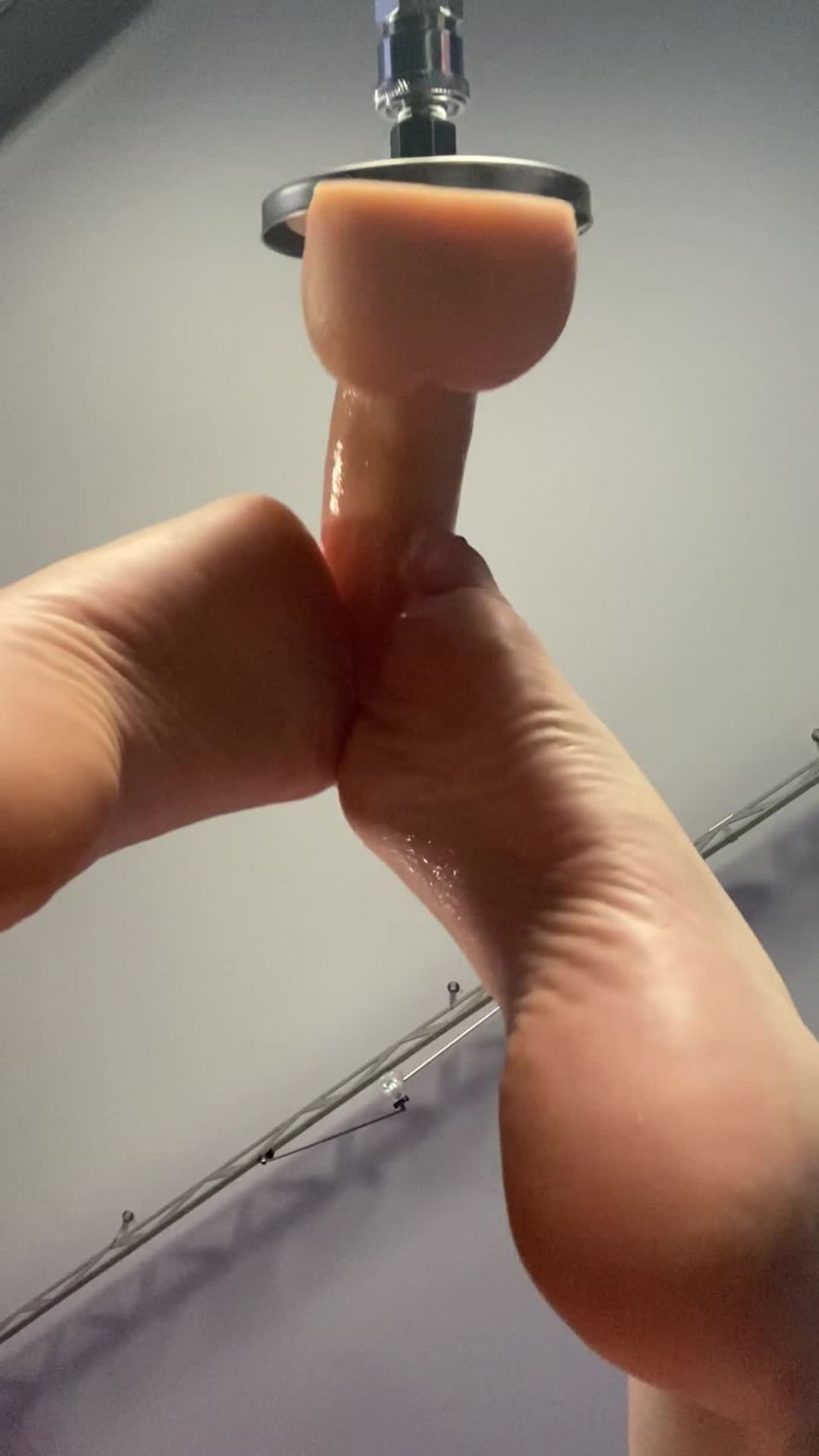 [OnlyFans] Sia Siberia Some footjob for fans of my feet