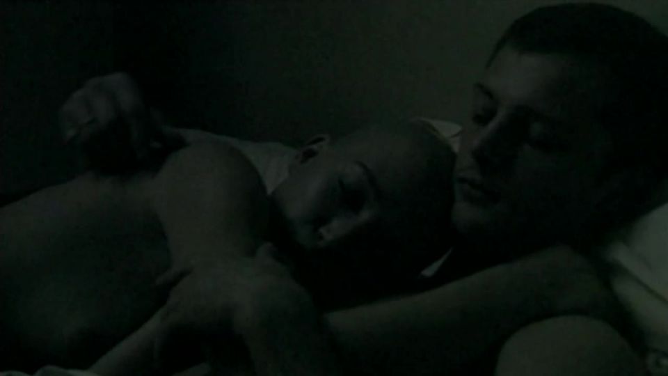 Marie Denarnaud, Laura Smet – Les corps impacientes (2003) HD 720p!!!