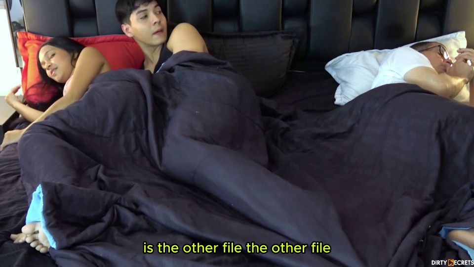 Emma Anturin - Nos follamos secretamente después de un viaje fallido y compartimos una cama con Lil Timy MR Garrison 1080P - Sexo adolescente