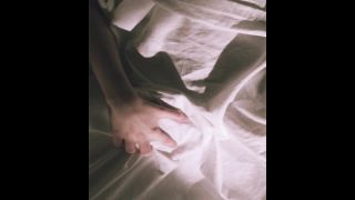 Victoria Alle - Cafe serre croissant mouille (2020) HD 1080p - (Celebridad porno)