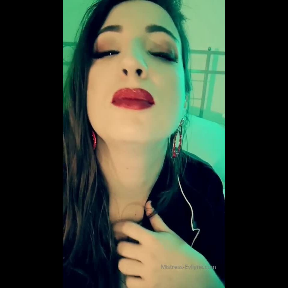 online video 49 Mistress evilyne House party with bunch of guests on femdom porn office femdom