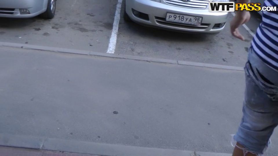 StudentSexParties - Marine follada fiesta en el aire fresco - Adolescentes