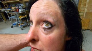 MissIllusions - Truck Trouble