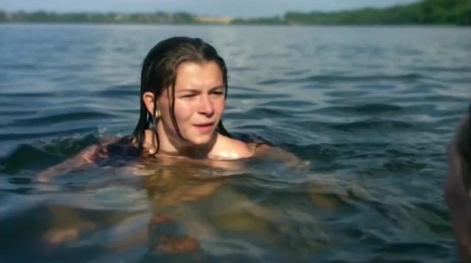 Kimmie Falstrom - Hannahs sommer (2008) HD 720p - [Celebrity porn]