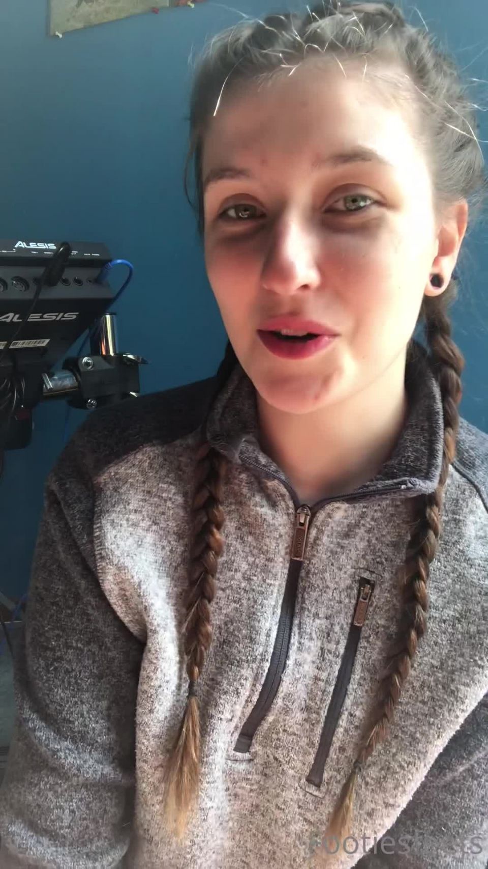 free porn clip 22 footiesfeets 12-09-2020 Ignore my crazy pup in the background but sho, gym foot fetish on feet porn 