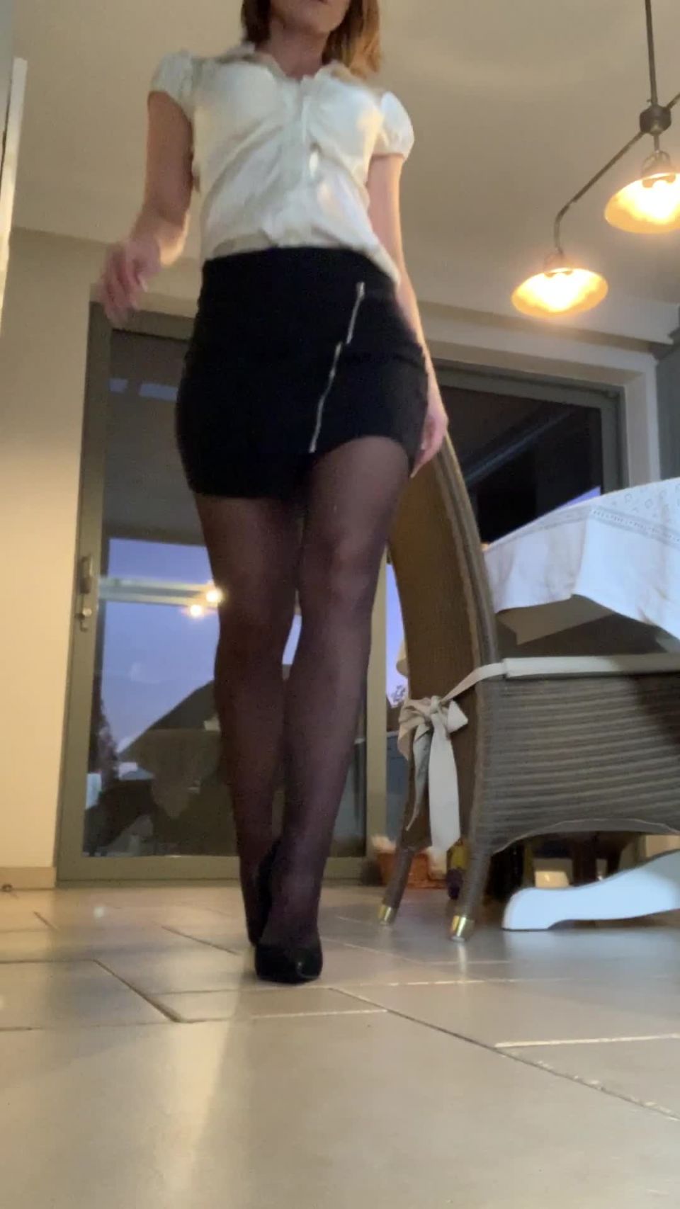 MelisaMendini () Melisamendini - business lady 04-12-2019