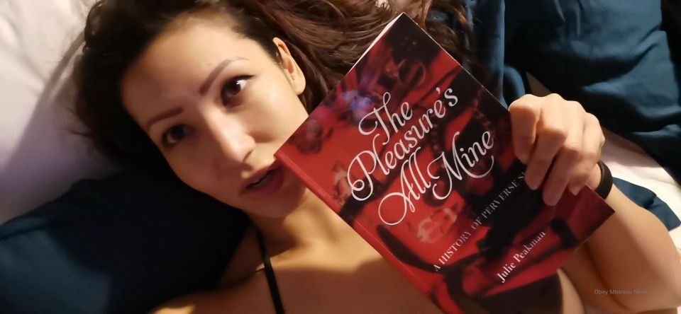 Onlyfans - Señora Terra - obedecemistrestressterra - obedecemistressterra Hablando de este nuevo libro que tengo - 05-07-2020