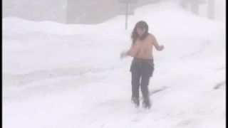 rare MV candid clip bigtits 