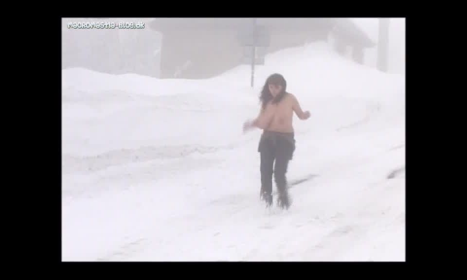 rare MV candid clip bigtits 