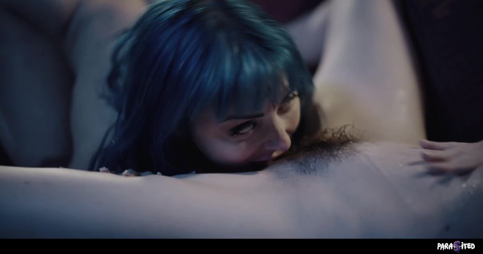 Hazel Moore & Jewelz Blu - La bienvenida perdida - Lesbianas