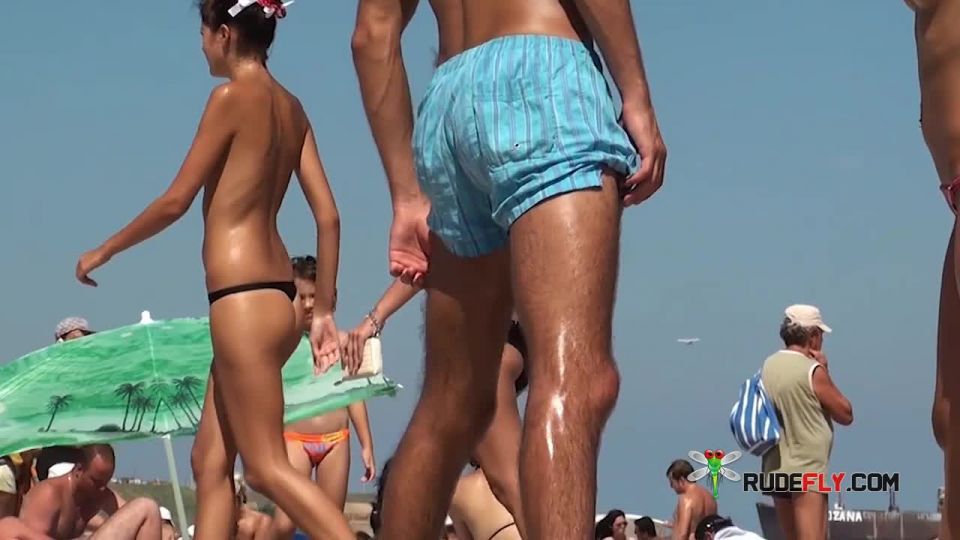 Incredible French Braless Mexico Plage  Maroma