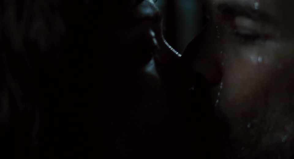 Laura Ramos, Christiane Tricerri, Karine Carvalho, Fabiana Pirro – Sangue Azul (2014) HD 1080p - (Celebrity porn)