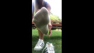 Queenfeetred - apestoso superestrella apestoso calcetines apestoso pies lo que se olfatearía.