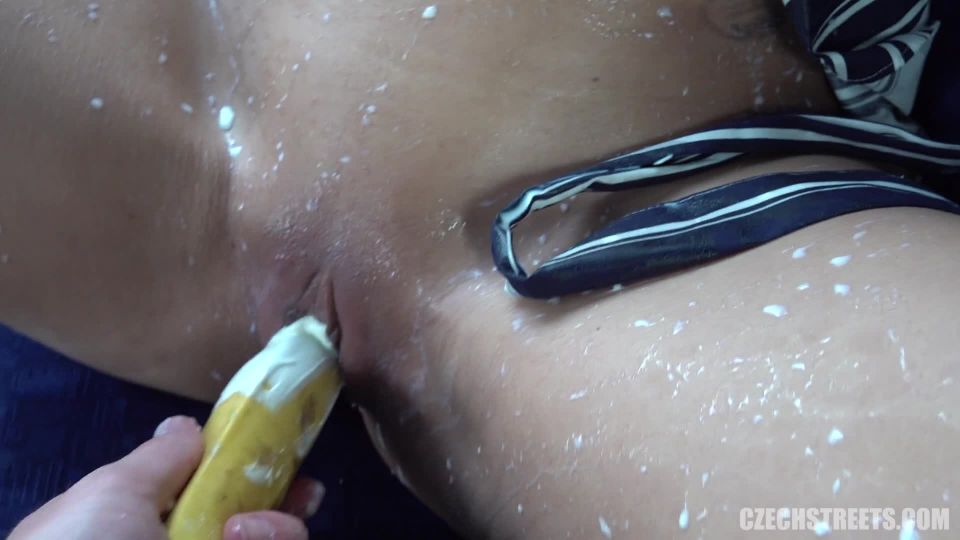 Masacre de coche de comida máxima de Polina (porno rubia)