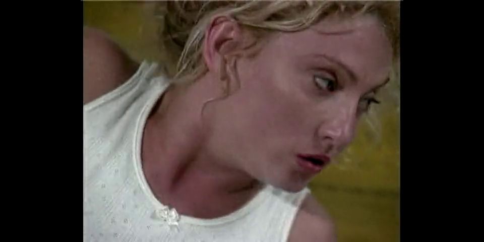 Nineteen Video Magazine #4, Scene 2